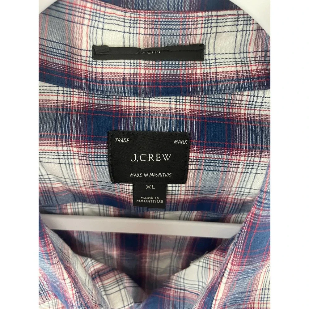J. Crew Size XL men’s Plaid Button Down Shirt Long Sleeve Blue White 98% Cotton